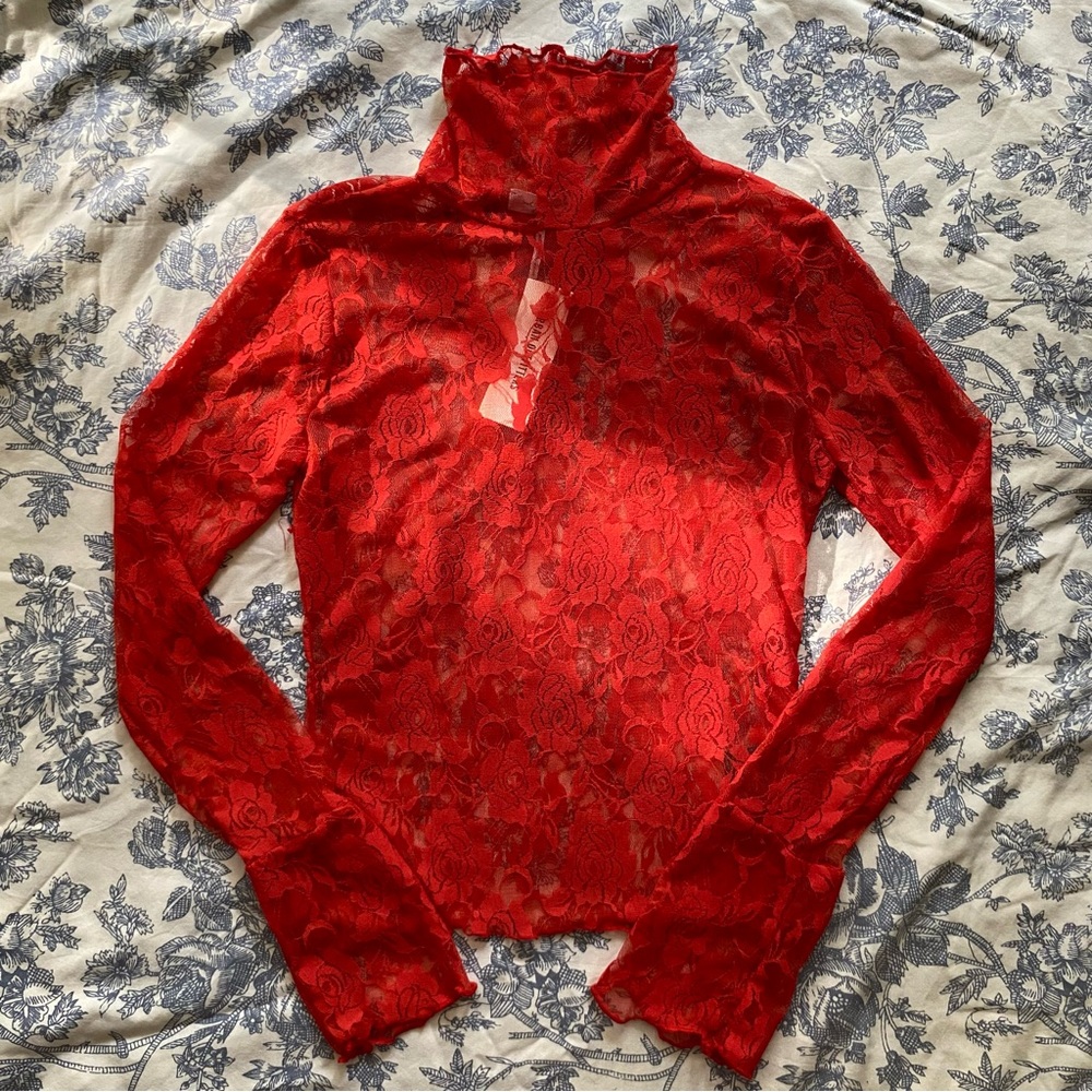 mockneck lace top